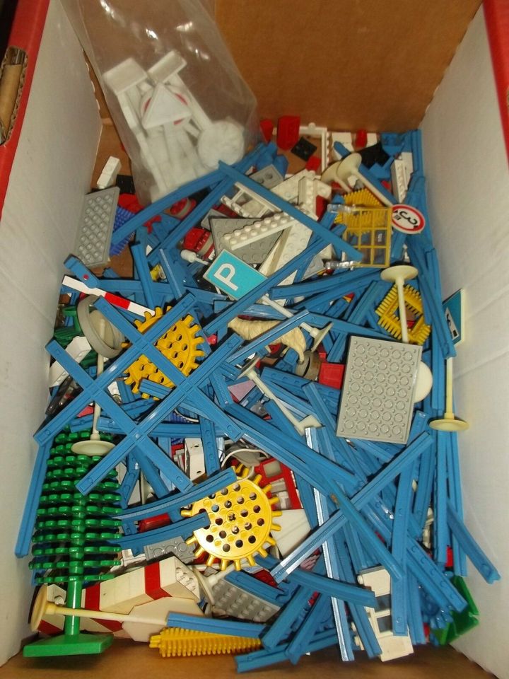 1 Karton Lego bei Wohnungsauflösung gefunden, kein Duplo in Dietersburg