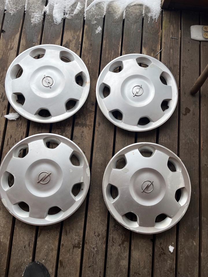 4x Radkappen für Original Opel Corsa c tigra meriva 14 Zoll in Olpe