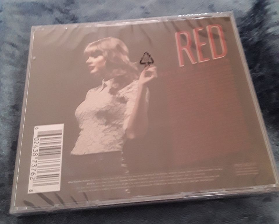 TAYLOR  SWIFT - Red (Taylor's Version) (CD) in Obertraubling