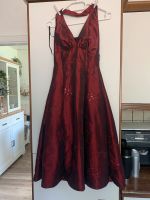 Neu Kleid Ballkleid Abendkleid „Chou Chou“ weinrot Taft Gr 32 Nordrhein-Westfalen - Bad Laasphe Vorschau