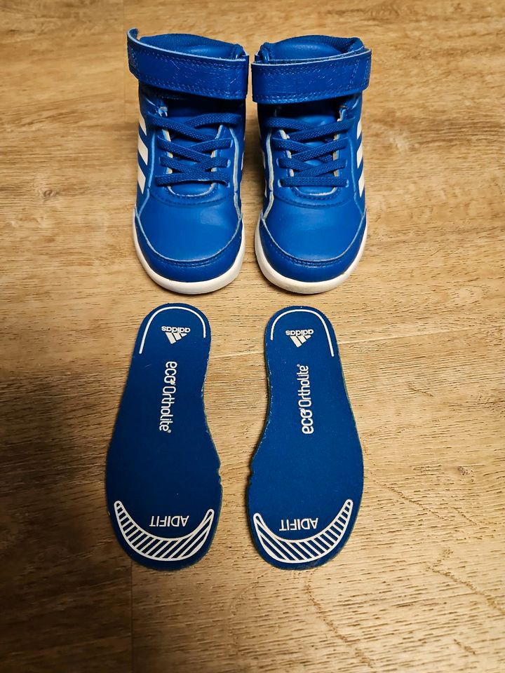 Adidas Sneakers Größe 23 blau in Köln