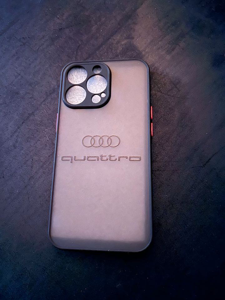 IPhone 13 Pro Handyhülle nagelneu Audi Design in Bochum