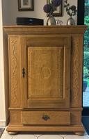 Fernsehschrank, Eiche Massiv, Top gepflegt! Nordrhein-Westfalen - Mülheim (Ruhr) Vorschau