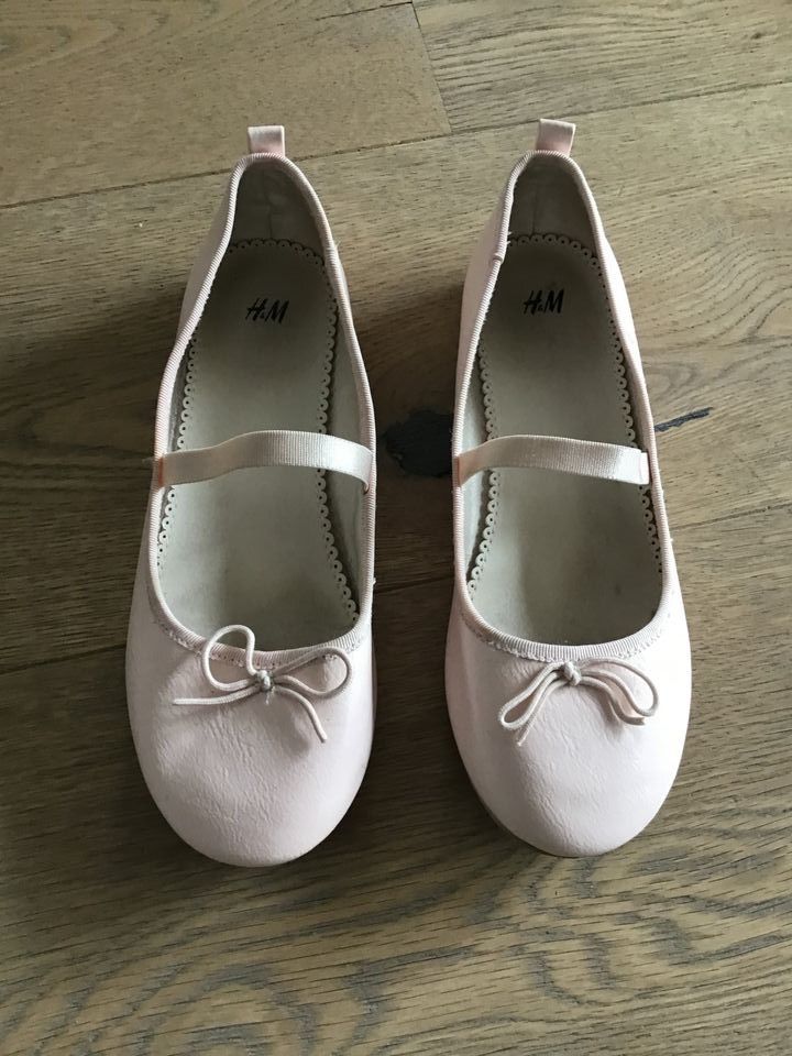 H&M Mädchen Ballerinas rosa Gr.34 neuwertig in Eltmann