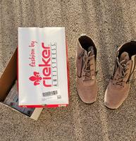 Sneakers halbhoch beige Veloursleder Gr.38 Rieker neu mit Karton Sachsen - Nünchritz Vorschau