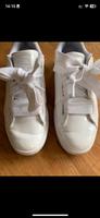 Sneaker - Puma Damen „Basket Heart Patent“ Bayern - Augsburg Vorschau