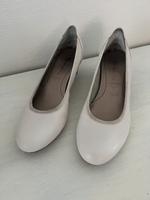 Weiße Tamaris Braut Schuhe,Hochzeit, sehr bequem,1x getragen Hessen - Gladenbach Vorschau