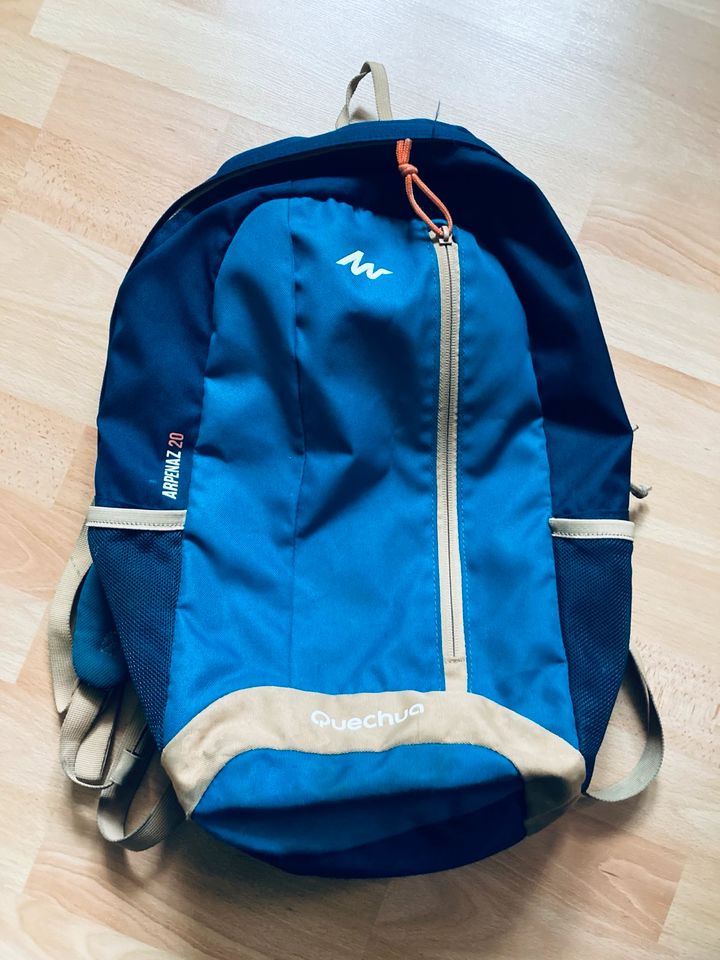 20Liter Wanderrucksack Quechua in Leipzig