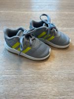 Adidas Schuhe Sneaker grau/Silber gelb 22 Baden-Württemberg - Wernau Vorschau