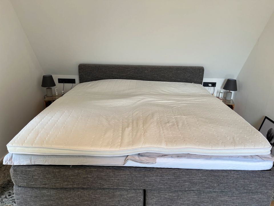 Hochwertiger Topper 2x2m aus Memory-Foam mit NASA-Technologie in Altdorf bei Nürnberg