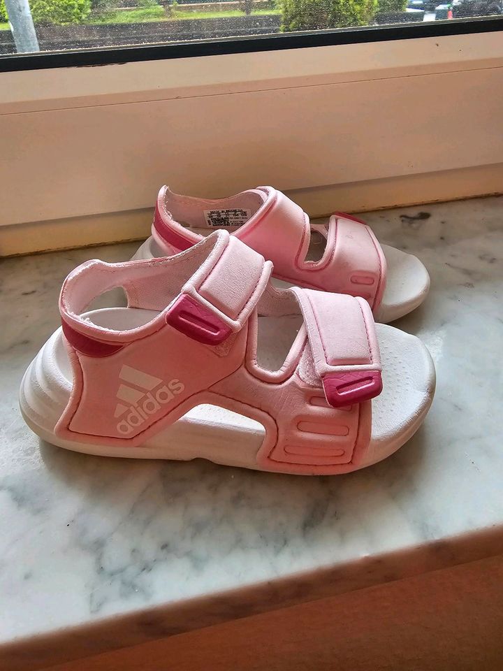 Adidas Sandalen Sandaletten gr 22 rosa in Köln