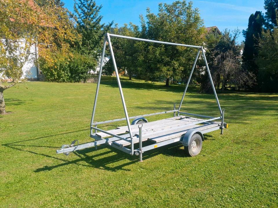 Anhänger Werbeanhänger Jägerstand Fahrgestell Autoanhänger in Bockhorn