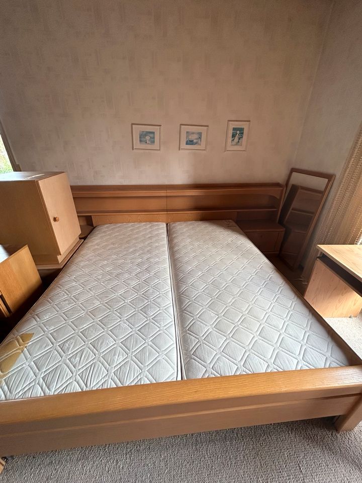 Doppelbett zu verschenken in Bremen