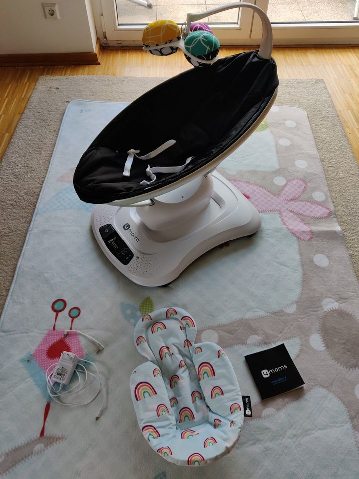 Babywippe / Babyschaukel 4moms mamaRoo4 3D mit Musik und App in Erlangen