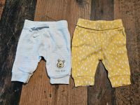 BABY | DISNEY / PRIMARK | 2 Newborn-Hosen (50) weiß/gelb Kr. München - Neubiberg Vorschau