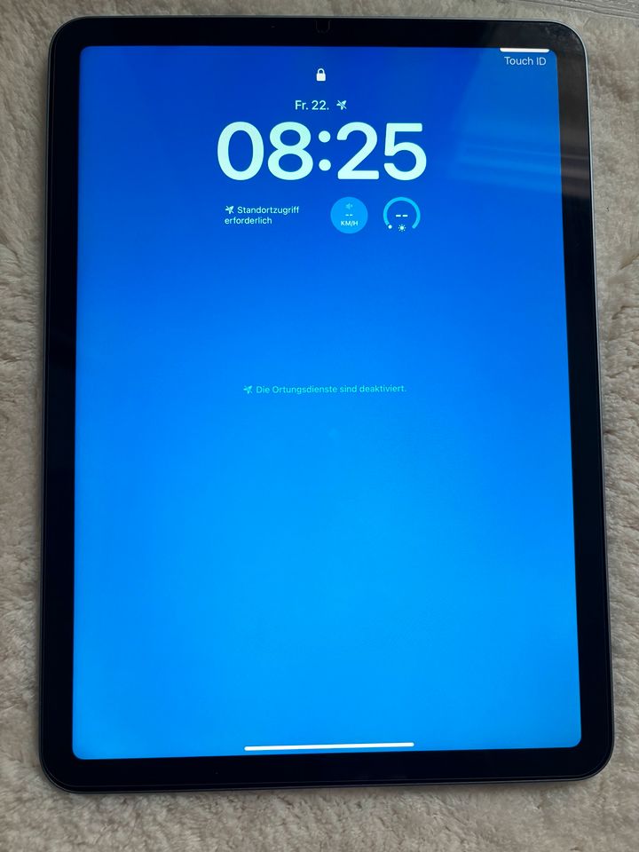 APPLE iPad Air Wi-Fi (2020), Tablet, 64 GB, 10,9 Zoll, Sky Blau in Duisburg