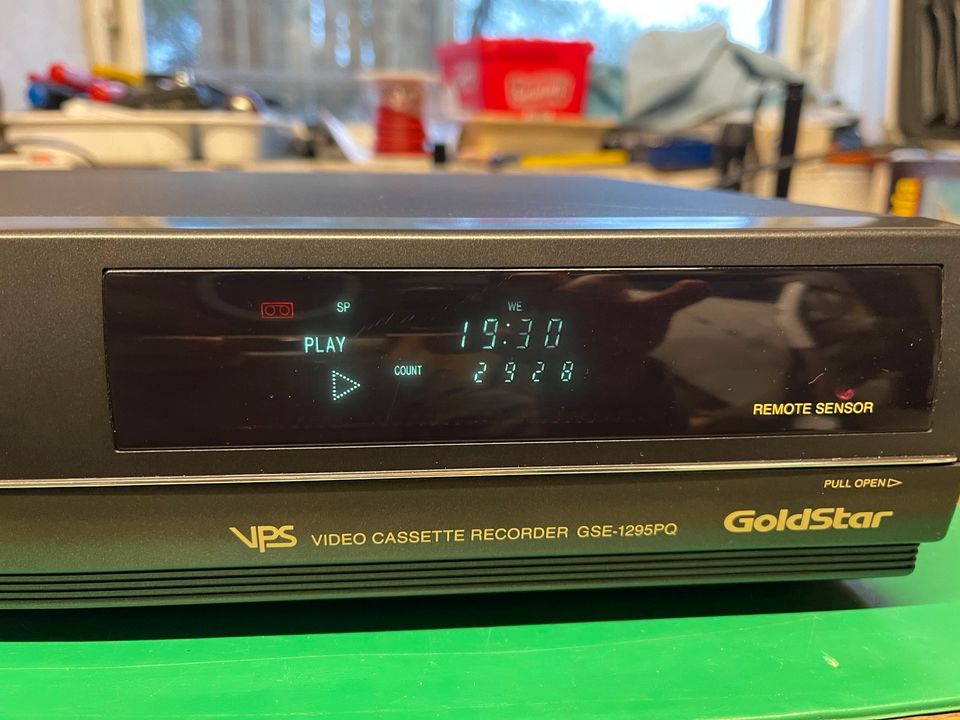 Goldstar VHS Videorecorder in Südbrookmerland