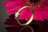 Solitär Diamant Ring Emerald Schliff Goldschmiedearbeit 585 Gold Nordrhein-Westfalen - Wegberg Vorschau