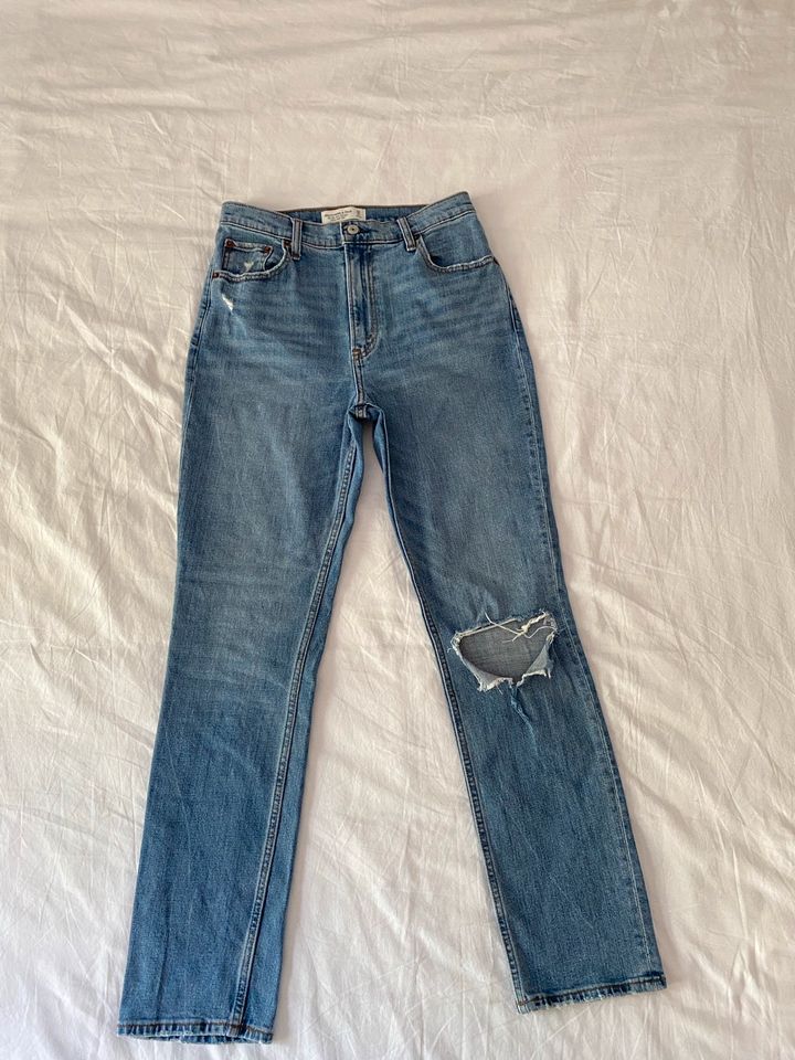 Abercrombie Fitch Jeans slim straight 90s Ultra high waist W28 M in Schwerte