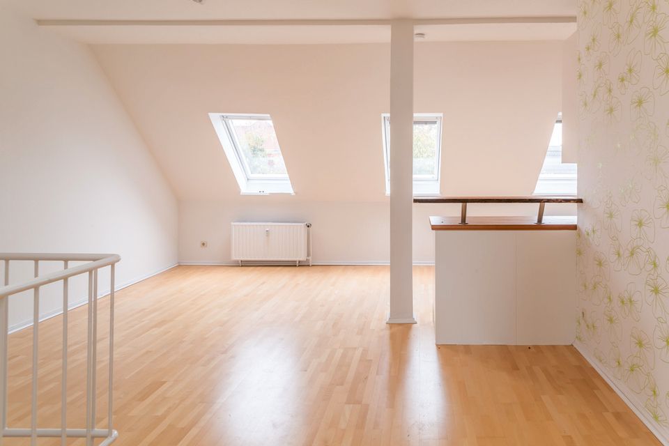 Charmante 4-Zimmer-Maisonettewohnung über den Dächern Kreuzköllns - provisionsfrei! in Berlin