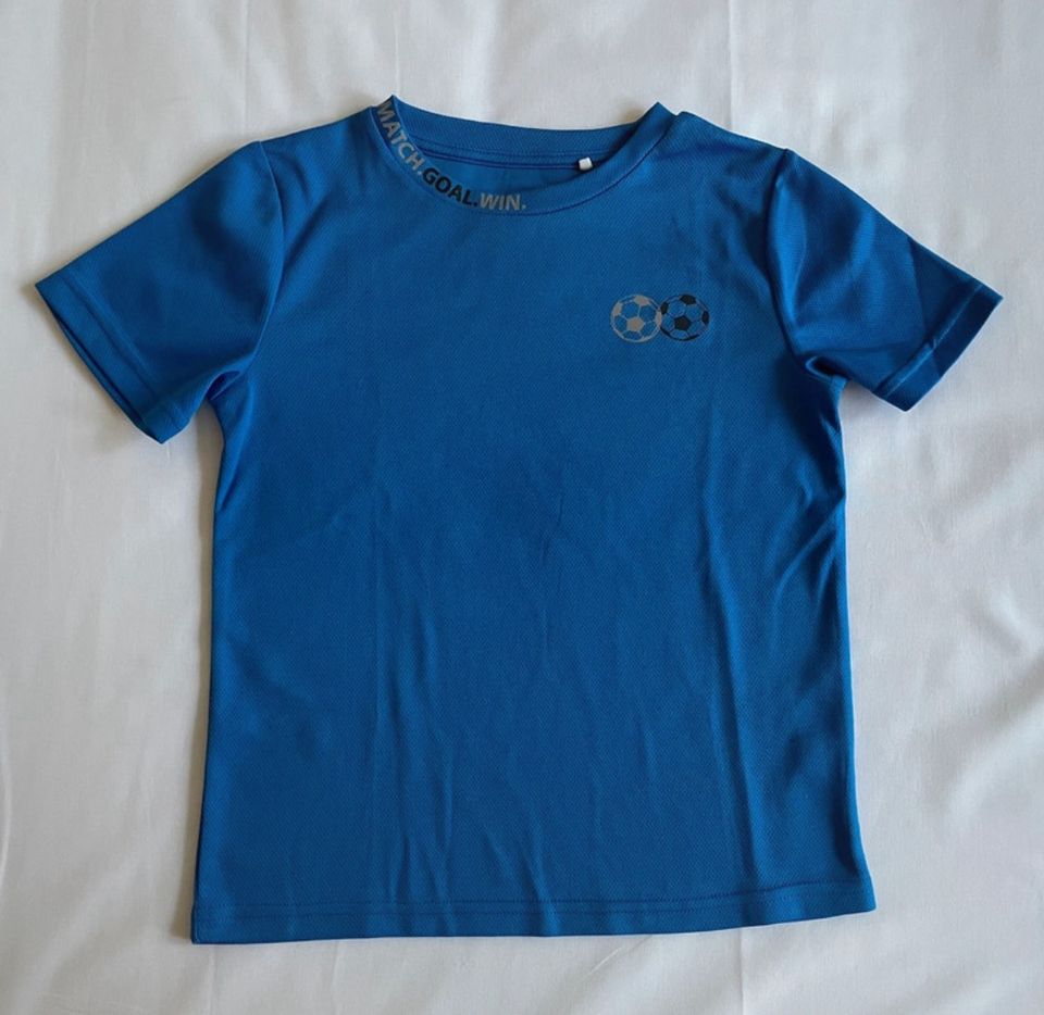 Topolino Sportshirt Shirt Fußball blau gr.122 top Zustand in Radevormwald