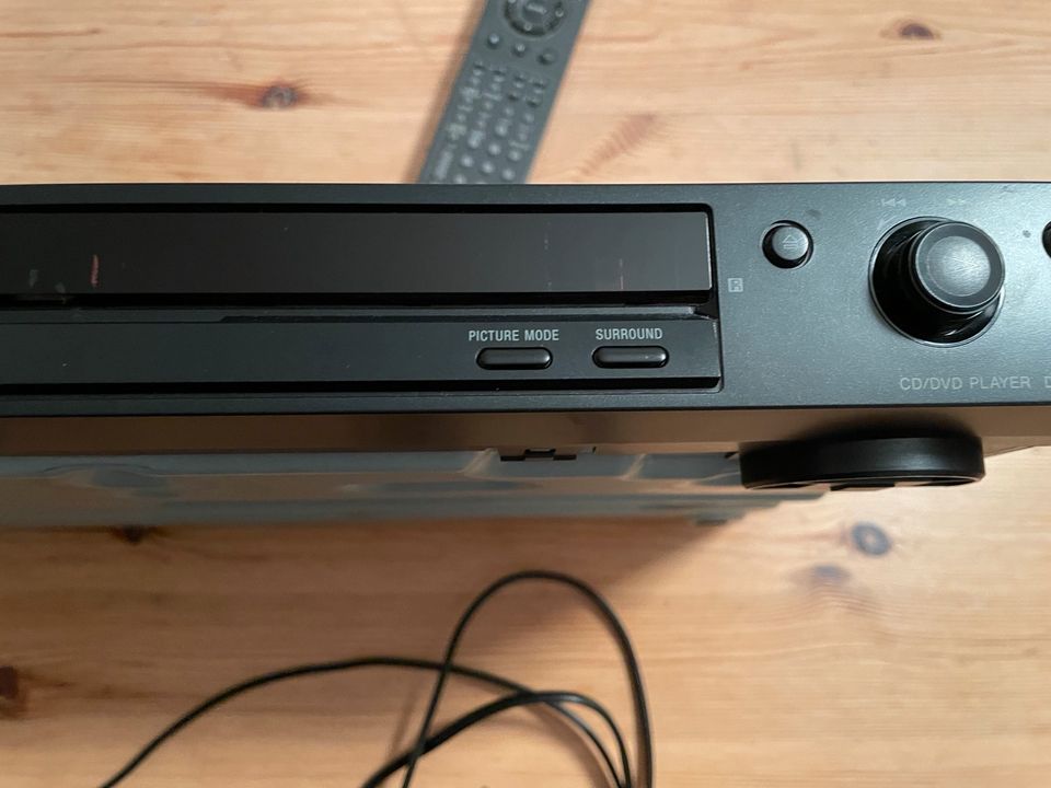 Sony DVD-Player mit Fernbedienung in Berlin