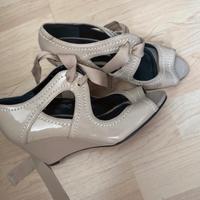 Buffalo Sandalen Keilabsatz 38 beige Creme Nordrhein-Westfalen - Castrop-Rauxel Vorschau