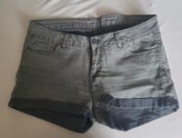 Grüne Shorts fast zu verschenken Brandenburg - Joachimsthal Vorschau