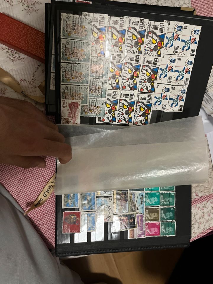 Briefmarken aus alle Länder auch alte in Duisburg