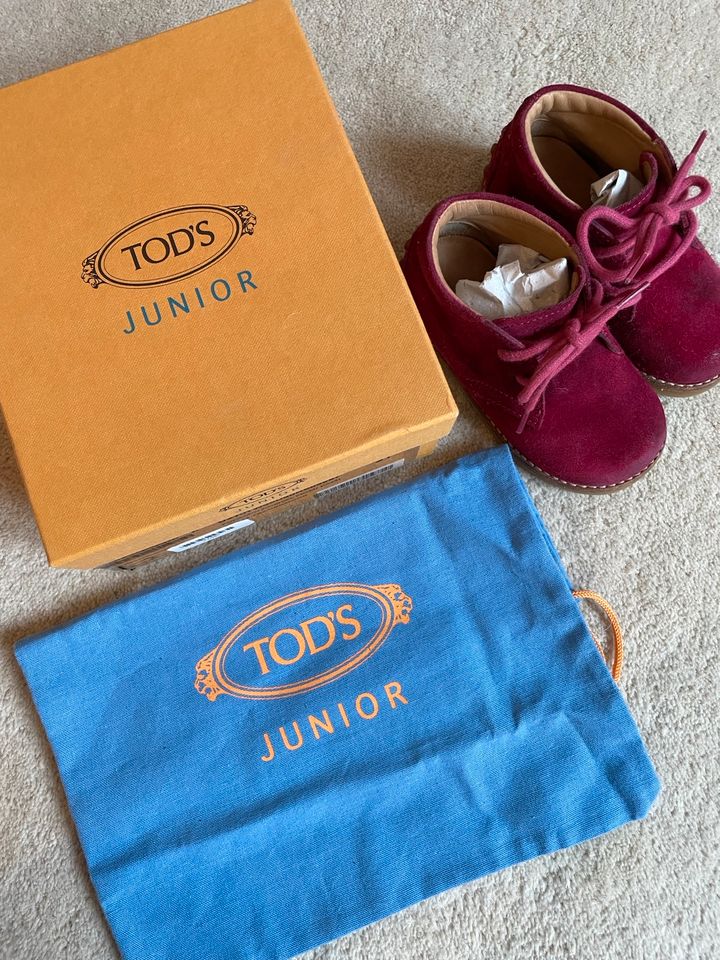 TODS Junior I 21 I Pink I Velours in München