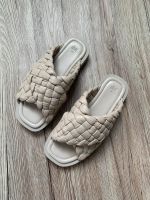 H&M Schlappen / Slides / Sandalen beige 38 Plateau Baden-Württemberg - Winterbach Vorschau