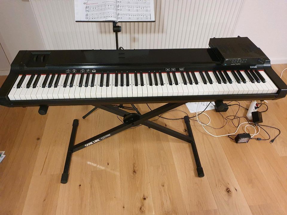 Keyboard/Piano- Fatar Studio 900 in Waldbronn