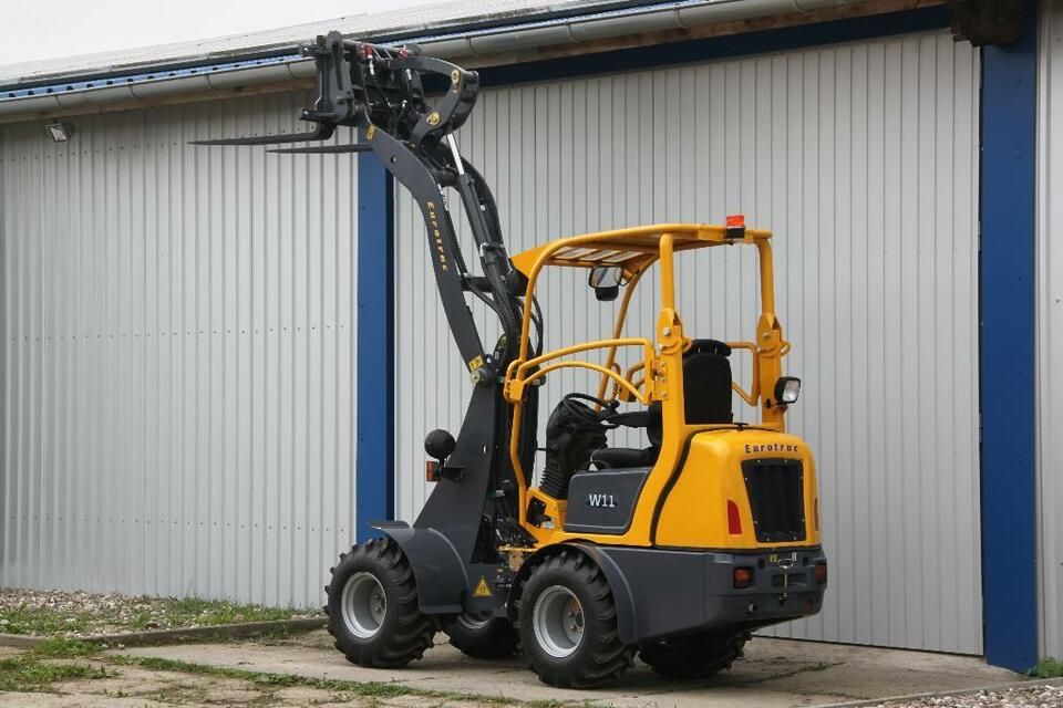 Hoflader Eurotrac W11 KUBOTA Radlader Hoftrac Lader Traktor Trac in Obertaufkirchen