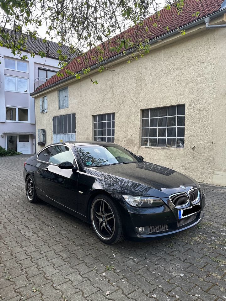 BMW 3er Coupe 335d E92 in Augsburg