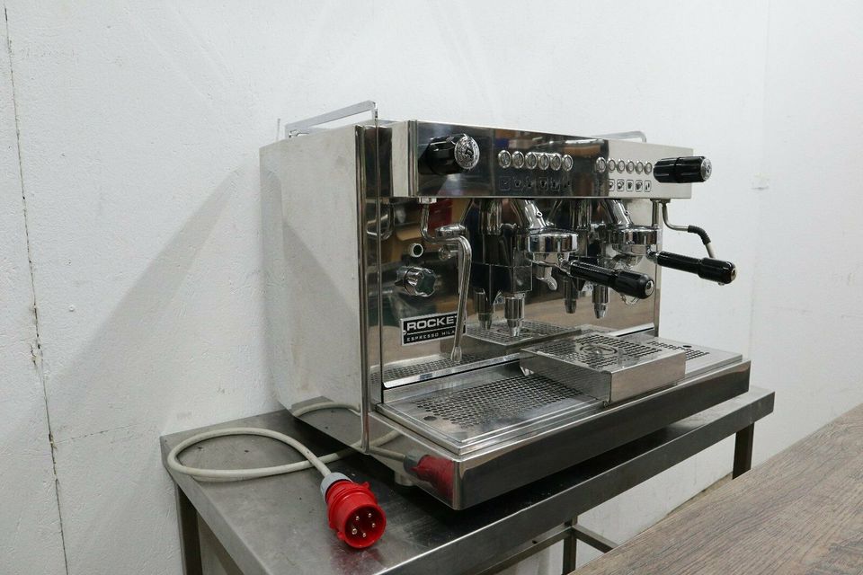 Espressomaschine 2 gruppig Siebträgermaschine Rocket RE A2 Top in Berlin -  Reinickendorf | Kaffeemaschine & Espressomaschine gebraucht kaufen | eBay  Kleinanzeigen ist jetzt Kleinanzeigen