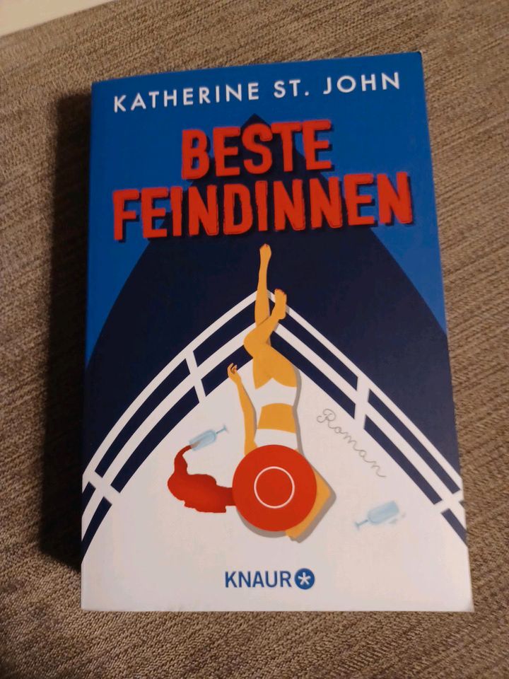 Katherine St. John beste Feindinnen in Oberhausen