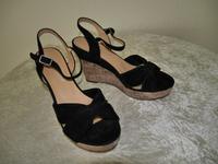 Plateau Sandalen Gr. 37 schwarz Nubukleder-/ Korkoptik Sommerkind Bonn - Bad Godesberg Vorschau