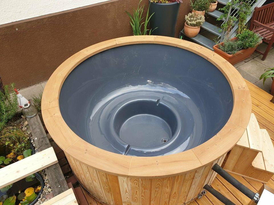 BADEFASS NEU 180 cm Ø HOTTUB am Lager Badezuber Biersauna in Hüllhorst