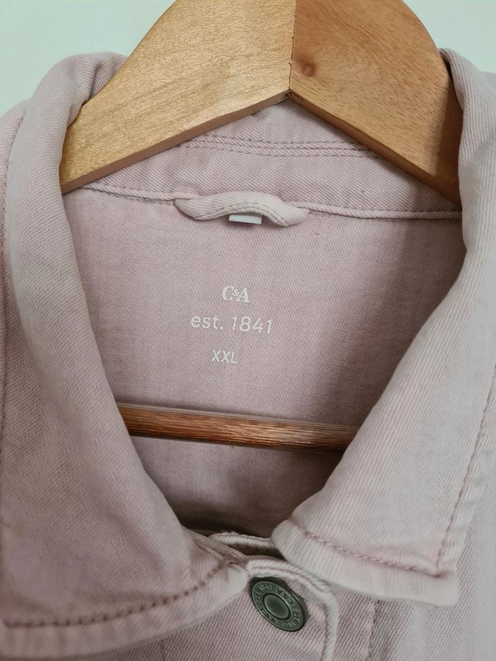 Damen Jeansjacke rosa in Berlin