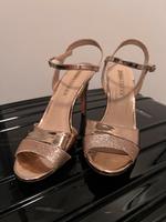 Buffalo Sandalen, Größe 40, Gold – wie neu! Hessen - Rodgau Vorschau