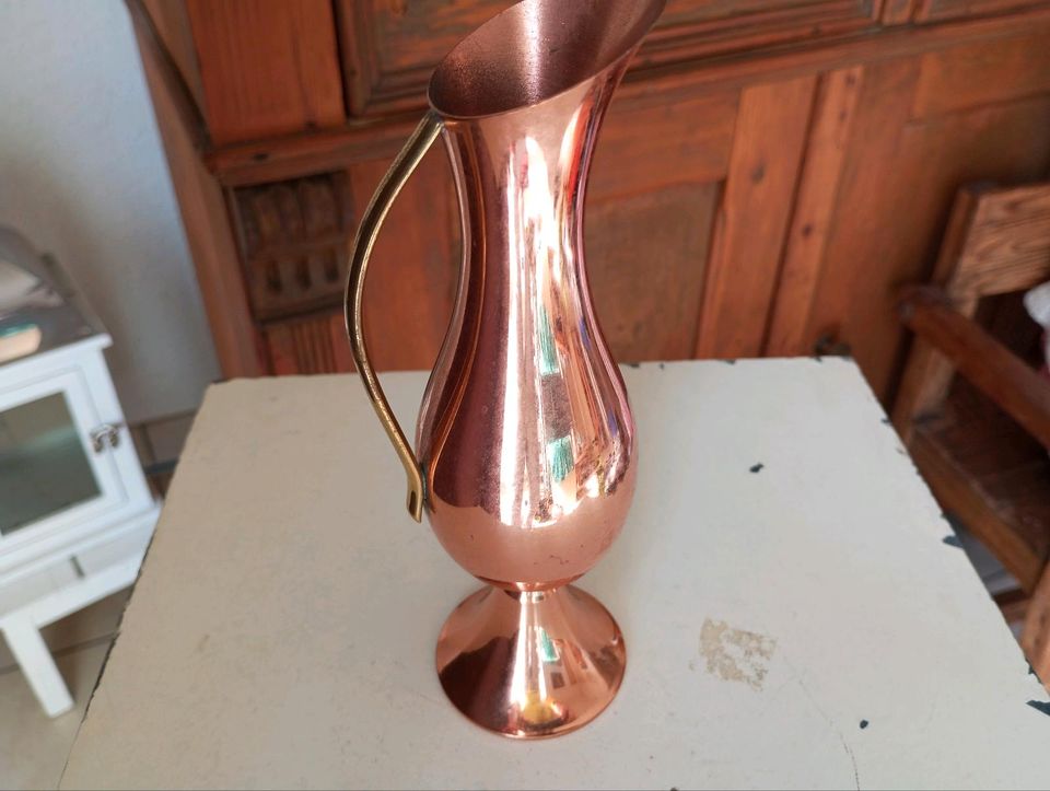 Kupfer -Vase mit Griff bis 15.5. in Metelen