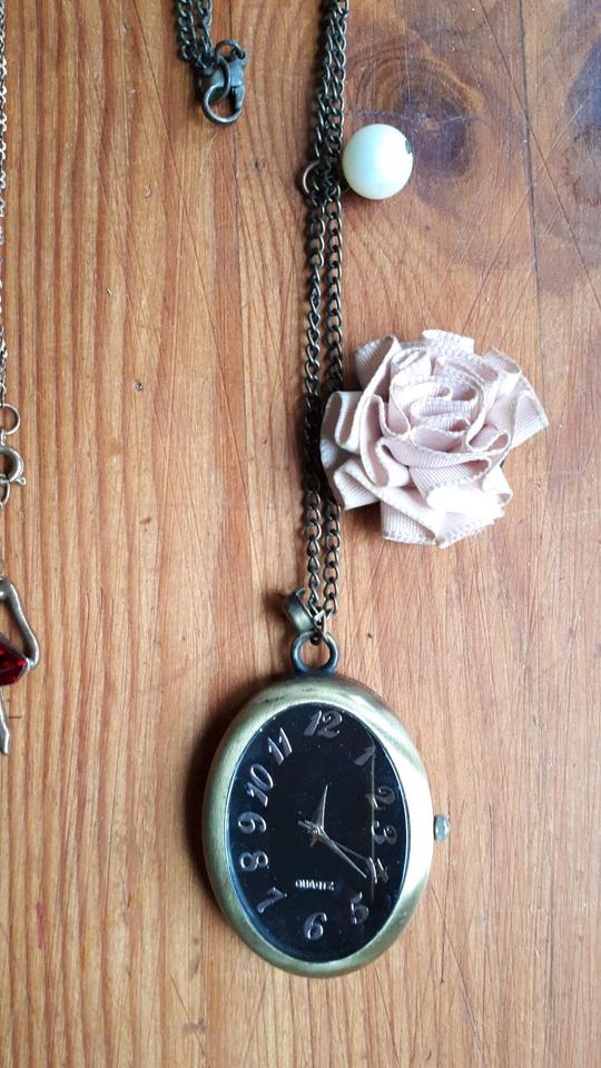 Modeschmuck Halskette Uhr Armband Ohrringe Holz Steine Leder in Leipzig