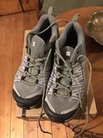 Salomon Sportschuhe Trekking Wandern 40 Hessen - Geisenheim Vorschau