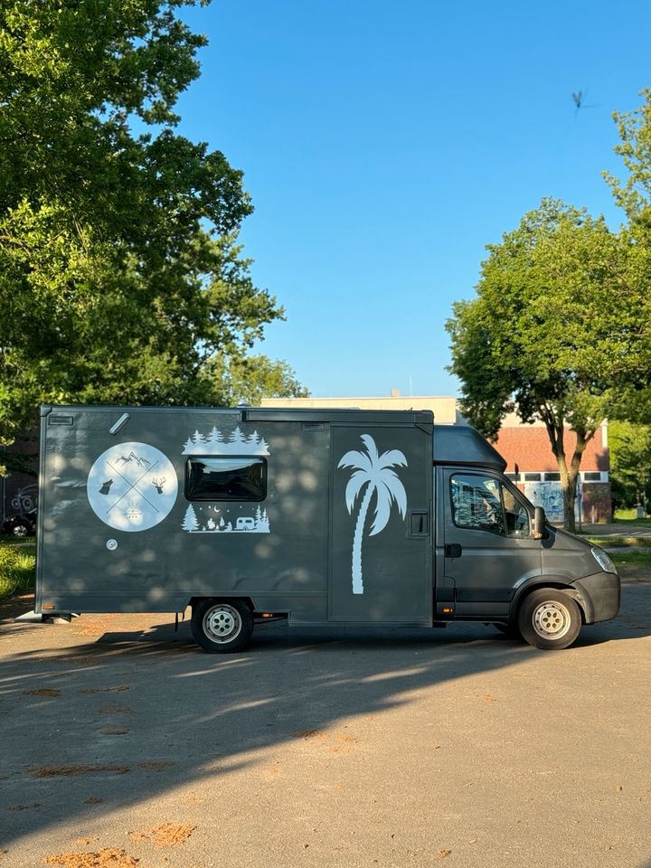 Iveco Camper Wohnmobil Wohnwagen Solar UVM in Bremen