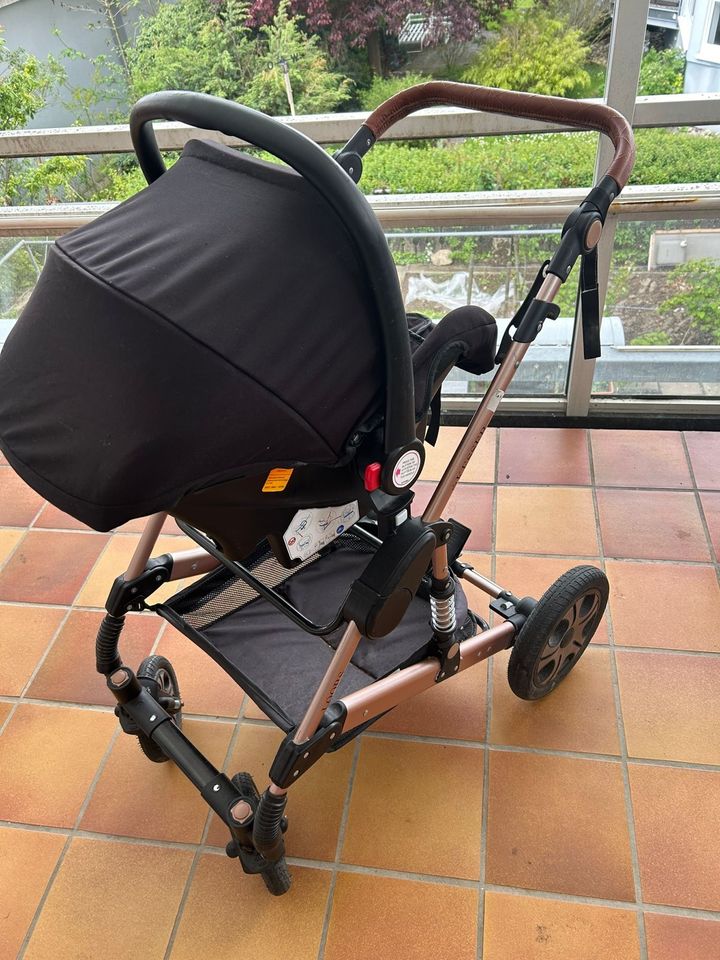 Kinderwagen in Lauda-Königshofen