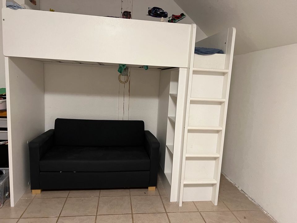 Ikea Hochbett mit Kleiderschrank in Wickede (Ruhr)