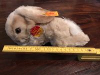 Steiff Hase liegend, NEU, Floppy, 082207, 20cm, neuwertig Frankfurt am Main - Sachsenhausen Vorschau