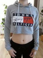 Tommy Hilfiger Bauchfrei Gr. M Pullover Langarm Oberteil Crop Top Hessen - Kelsterbach Vorschau