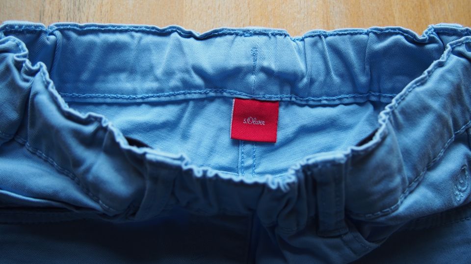 S. Oliver Chino Schlupfhose hellblau in Gr. 134 slim in Hamburg