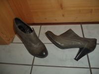 Damen Echtleder Pumps hoch RV Gr 38 grau Schuhe Absatz Bayern - Pfarrkirchen Vorschau